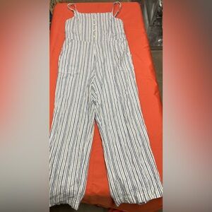 💰⬇️Old Navy Blue and White Striped Jumpsuit